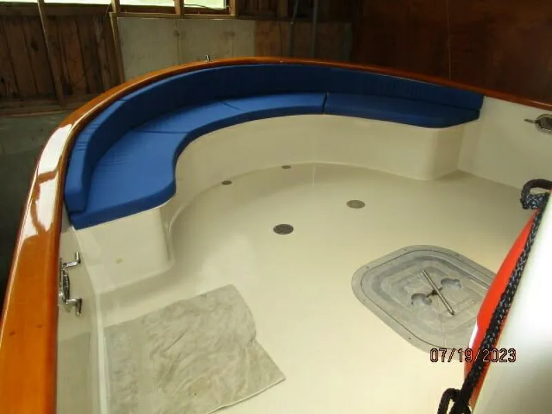 Slide: The Image of 43' Flowers aftdeck1 - 3824853