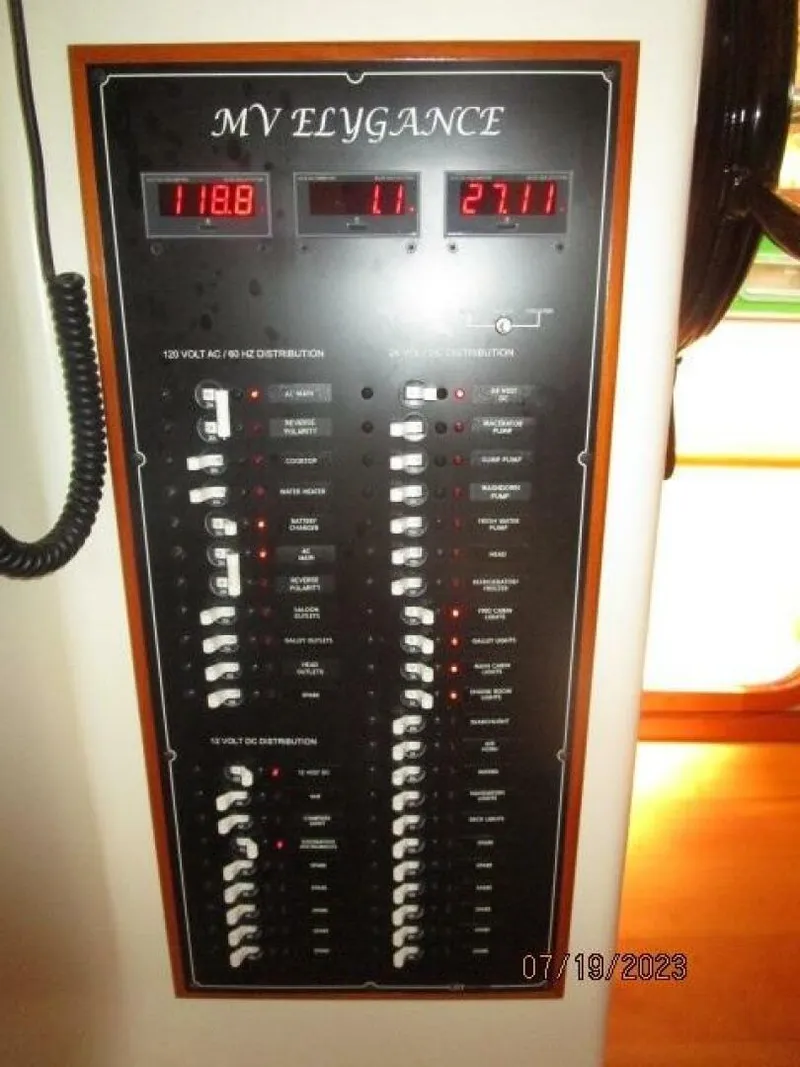 Slide: The Image of 43' Flowers electrical panel - 3824869