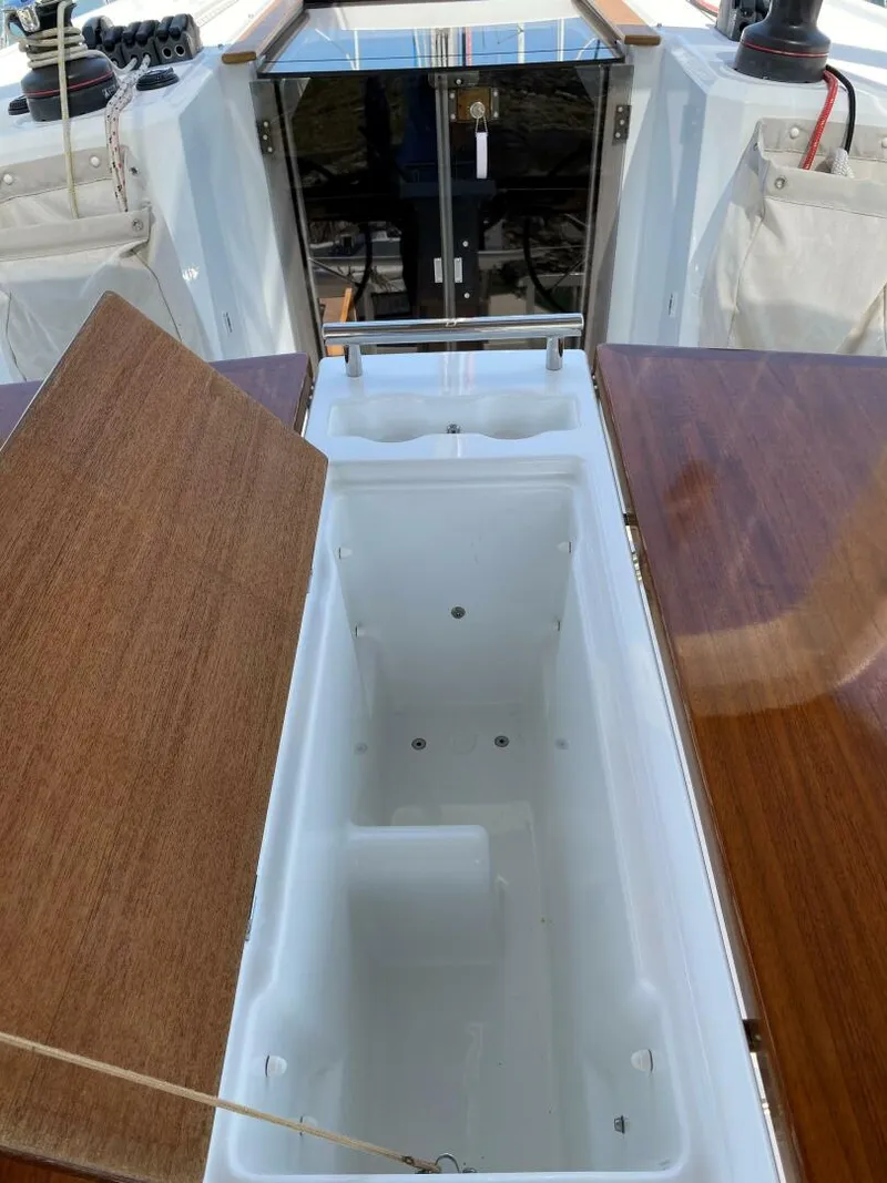 Slide: The Image of Beneteau Oceanis 38.1 2018 - 3832263