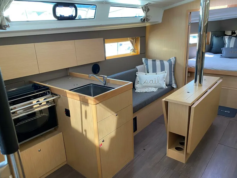 Slide: The Image of Beneteau Oceanis 38.1 2018 - 3832297