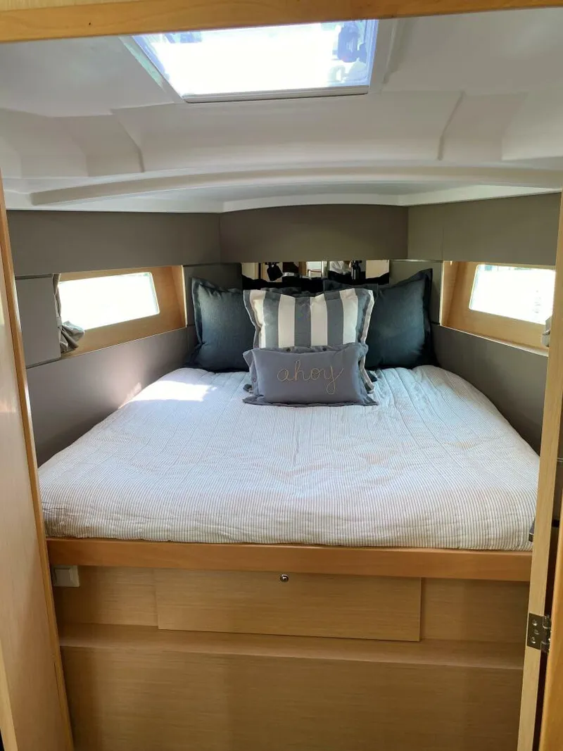 Slide: The Image of Beneteau Oceanis 38.1 2018 - 3832287