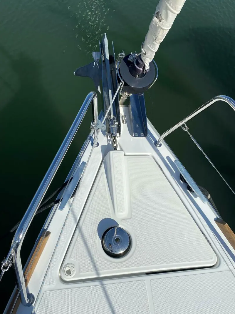 Slide: The Image of Beneteau Oceanis 38.1 2018 - 3832951