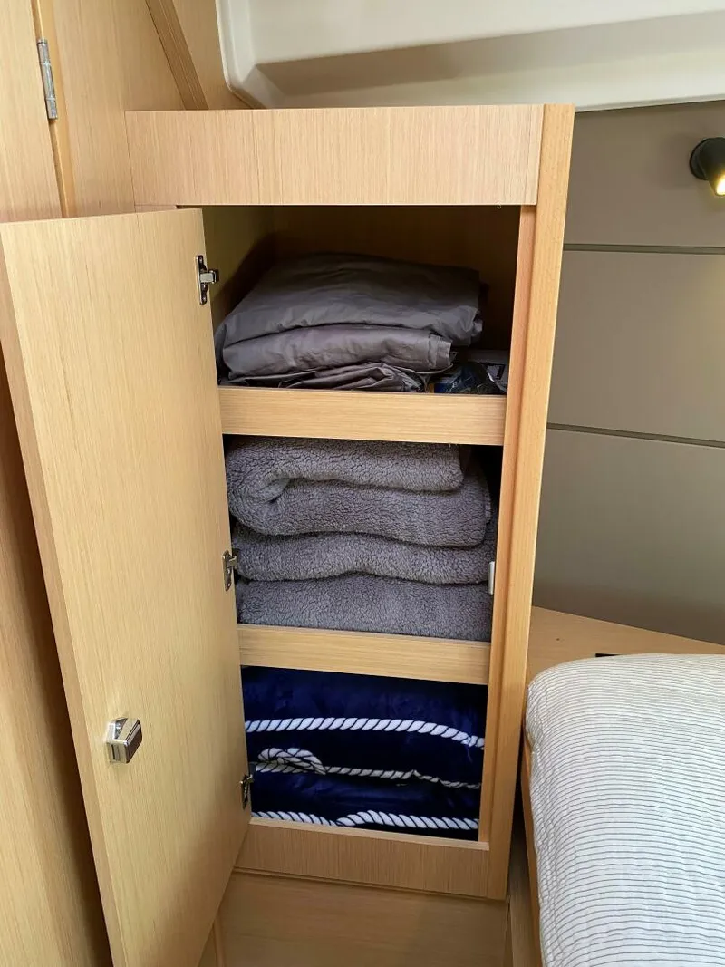 Slide: The Image of Beneteau Oceanis 38.1 2018 - 3832285