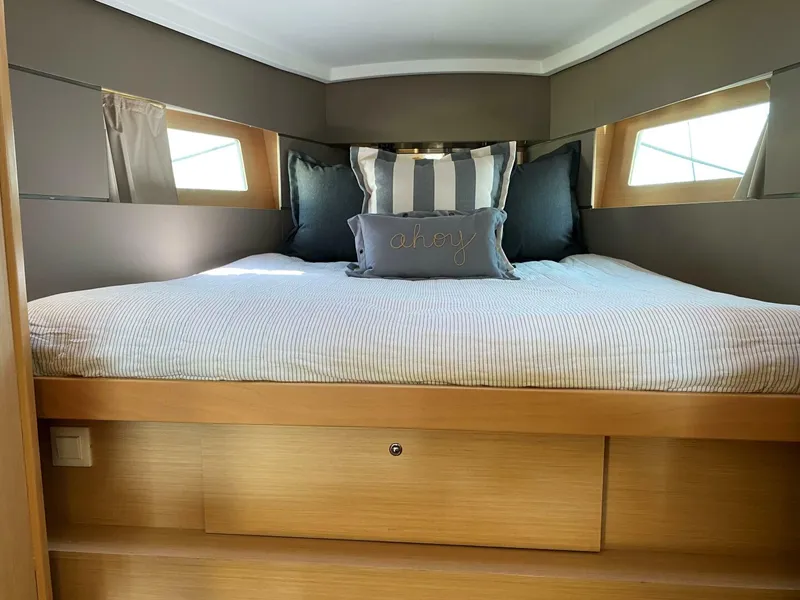 Slide: The Image of Beneteau Oceanis 38.1 2018 - 3832312