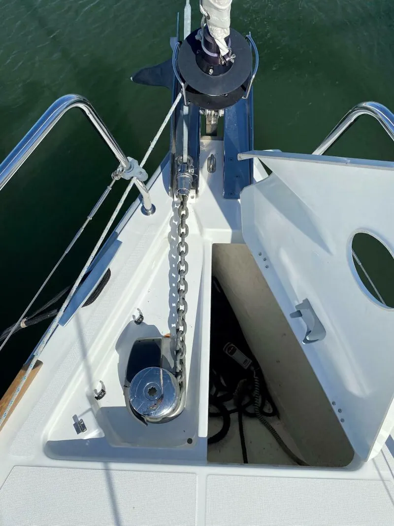 Slide: The Image of Beneteau Oceanis 38.1 2018 - 3832885