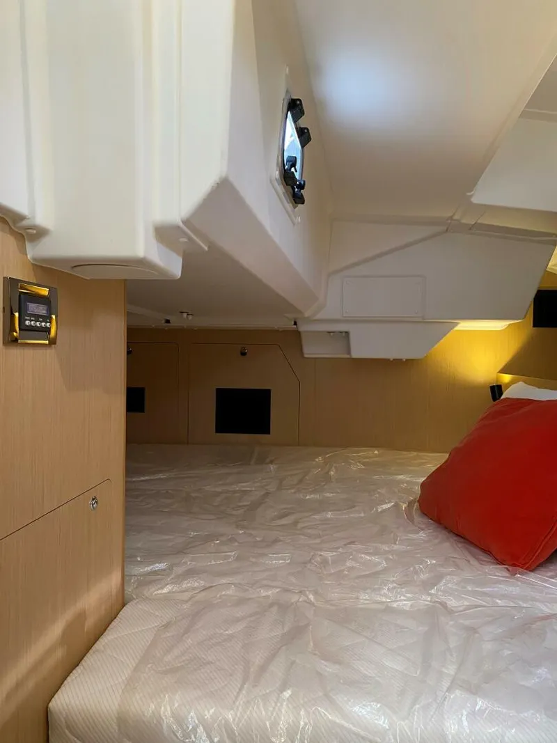 Slide: The Image of Beneteau Oceanis 38.1 2018 - 3832267