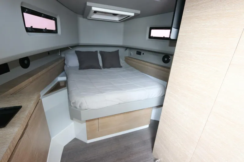 Slide: The Image of Astondoa 377 Coupe Outboard 2024 - 3833701