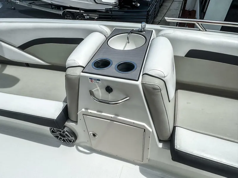 Slide: The Image of Starcraft SVX 211 OB 2024 - 5620242