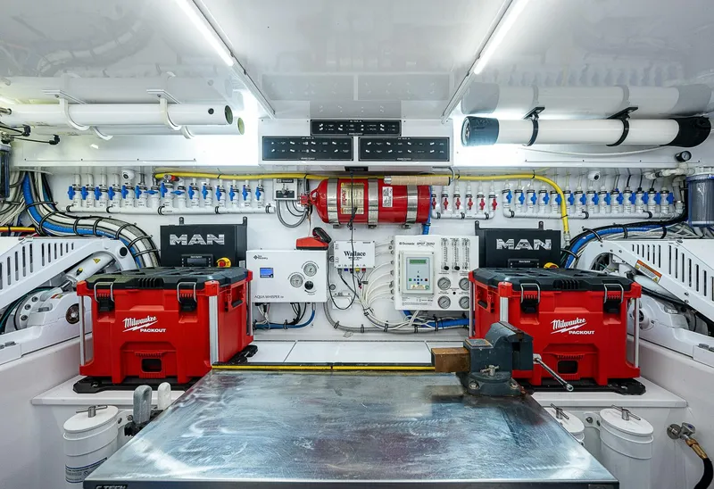 Slide: The Image of Weaver Custom Sportfish 2017 - 3838645