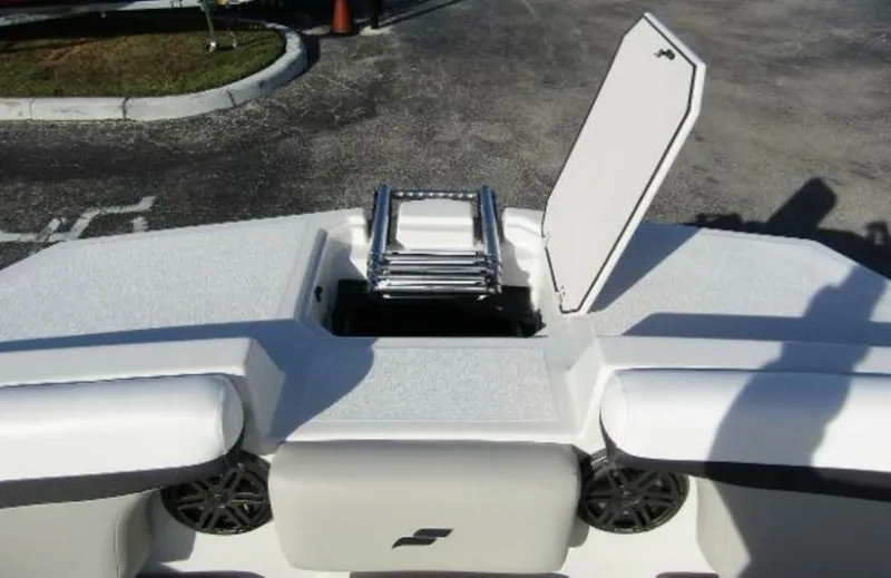 Slide: The Image of Starcraft SVX 231 OB DH 2024 - 4341923