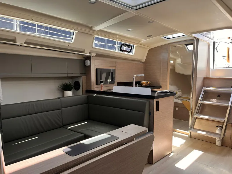 Slide: The Image of Hanse 418 2023 - 3839392