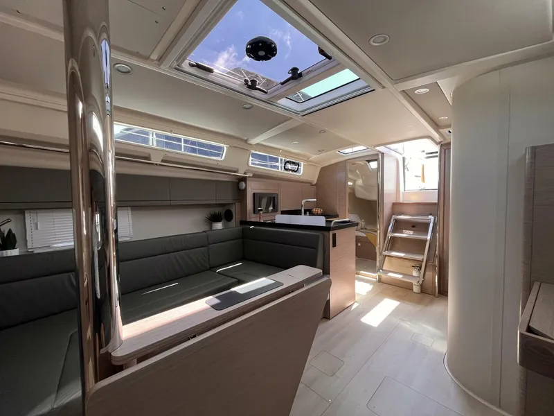 Slide: The Image of Hanse 418 2023 - 3839394