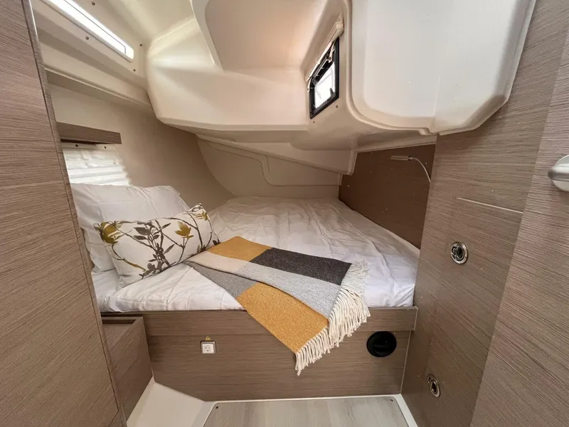 Slide: The Image of Hanse 418 2023 - 3839406