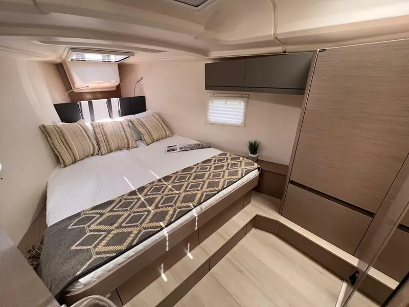 Slide: The Image of Hanse 418 2023 - 3839413