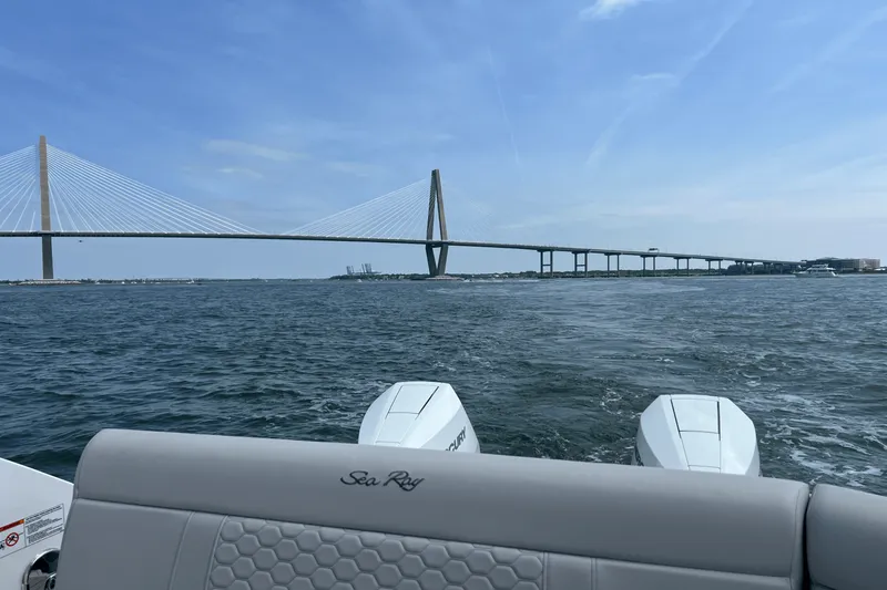 Slide: The Image of Sea Ray Sundancer 320 Outboard 2025 - 56