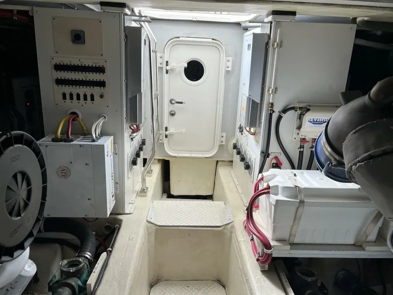 Slide: The Image of Marquis 59 Fly Bridge - Markham Edition 2008 - 4638286