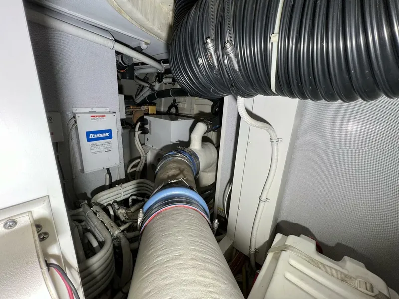 Slide: The Image of Marquis 59 Fly Bridge - Markham Edition 2008 - 4818358