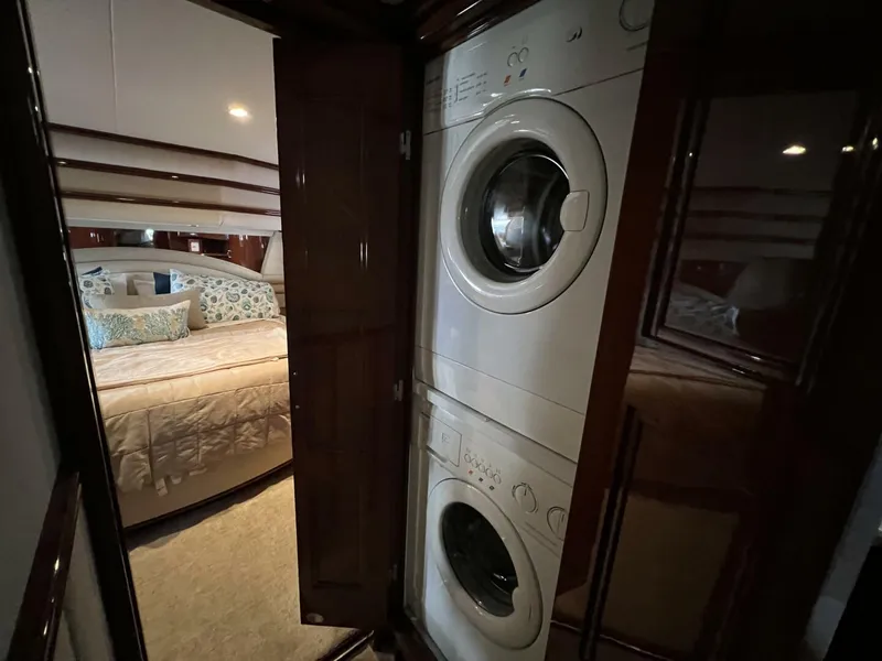 Slide: The Image of Marquis 59 Fly Bridge - Markham Edition 2008 - 3853758