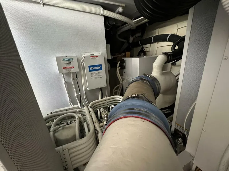 Slide: The Image of Marquis 59 Fly Bridge - Markham Edition 2008 - 4638264