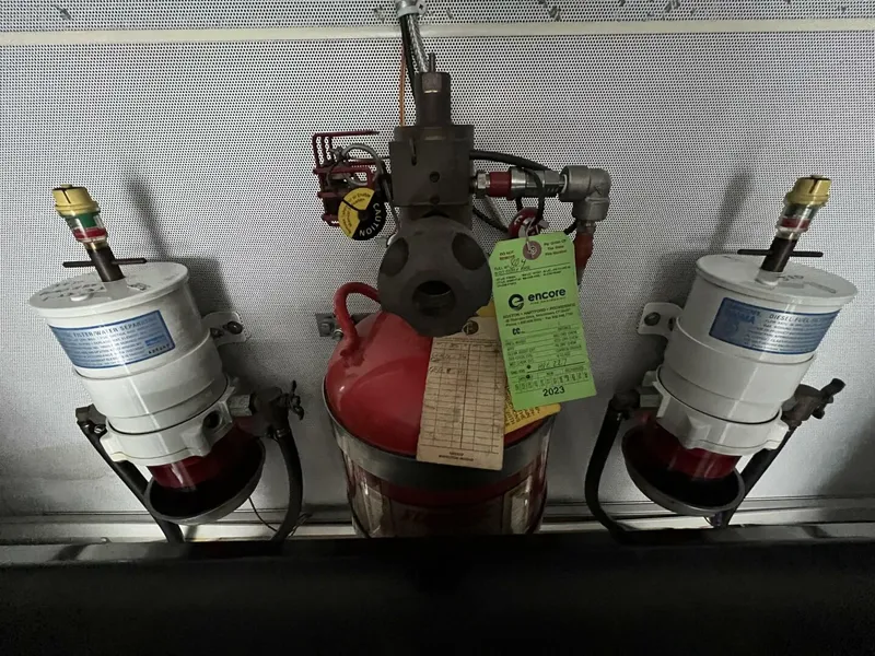 Slide: The Image of Marquis 59 Fly Bridge - Markham Edition 2008 - 4638268