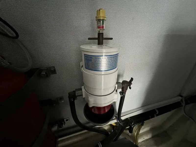 Slide: The Image of Marquis 59 Fly Bridge - Markham Edition 2008 - 4638270