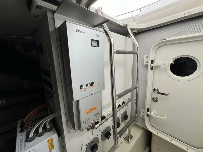 Slide: The Image of Marquis 59 Fly Bridge - Markham Edition 2008 - 4638271