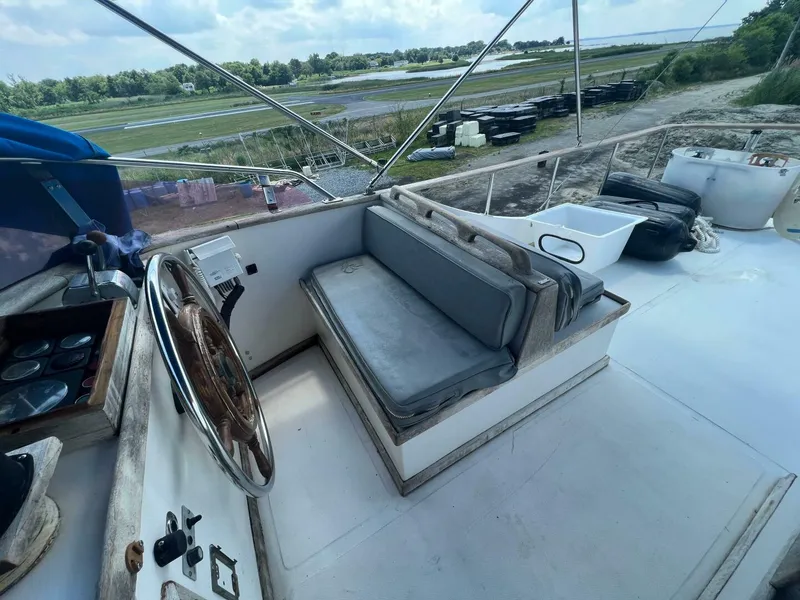 Slide: The Image of Hershine Newburyport 1987 - 3855280