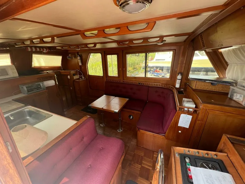 Slide: The Image of Hershine Newburyport 1987 - 3855290