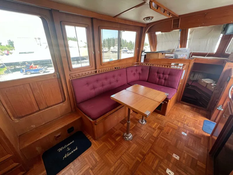 Slide: The Image of Hershine Newburyport 1987 - 3855294