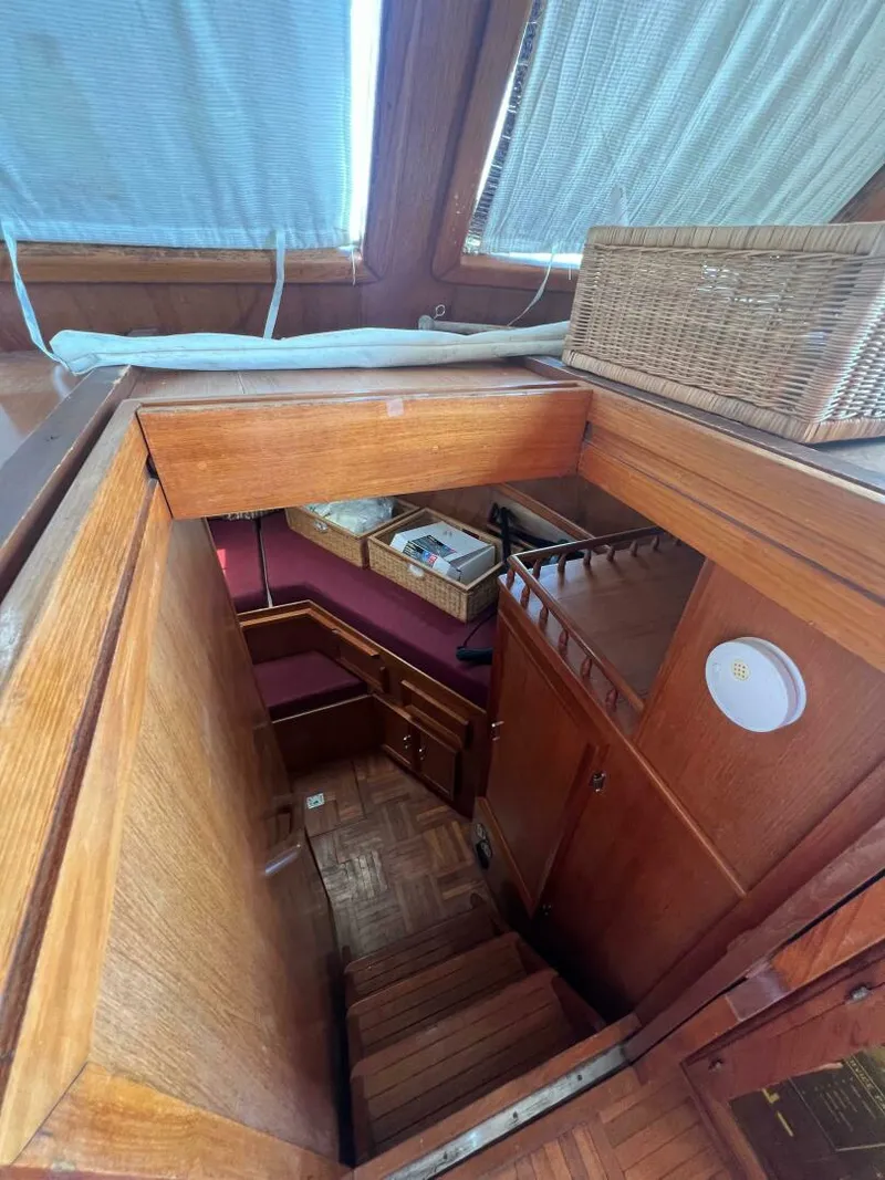 Slide: The Image of Hershine Newburyport 1987 - 3855297