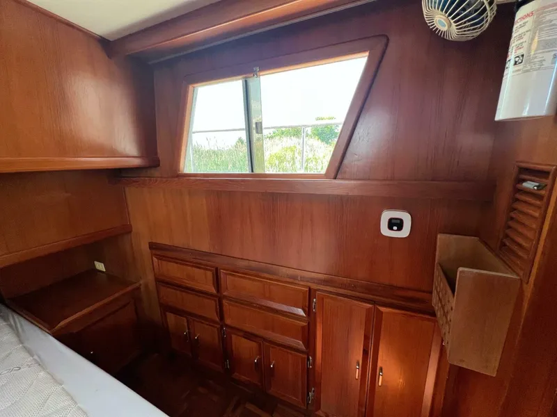 Slide: The Image of Hershine Newburyport 1987 - 3855317