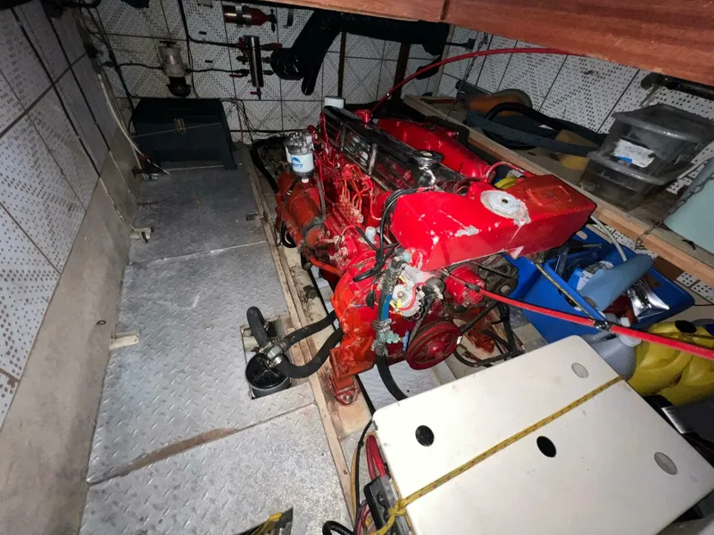 Slide: The Image of Hershine Newburyport 1987 - 3855323