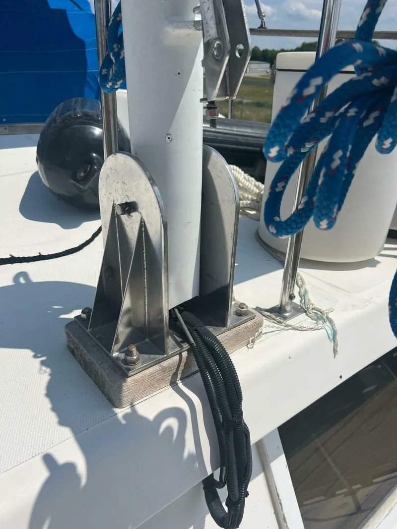 Slide: The Image of Hershine Newburyport 1987 - 3855328