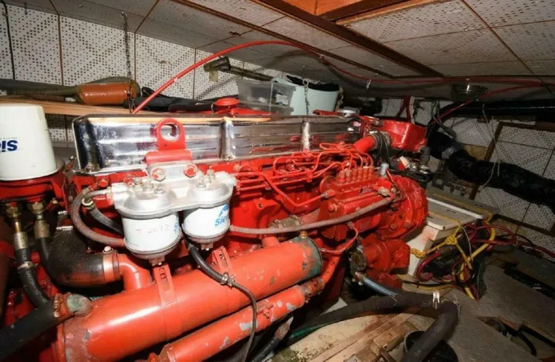 Slide: The Image of Hershine Newburyport 1987 - 3855334