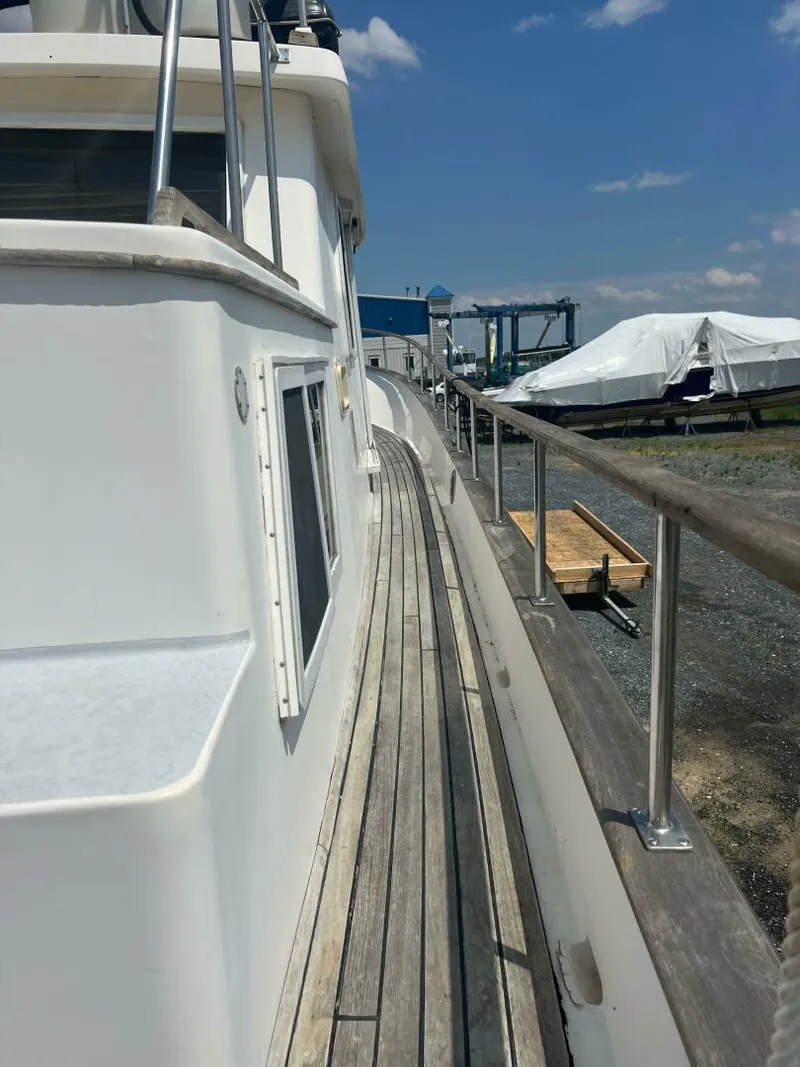 Slide: The Image of Hershine Newburyport 1987 - 3855247