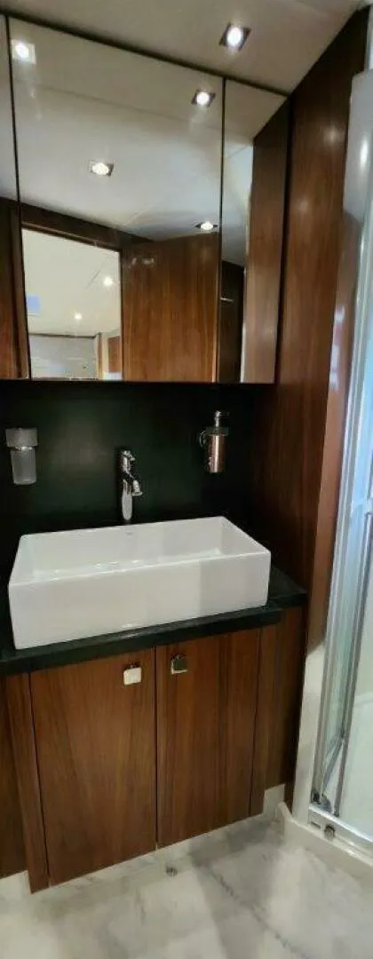 Slide: The Image of Sunseeker Predator 2018 - 3855758