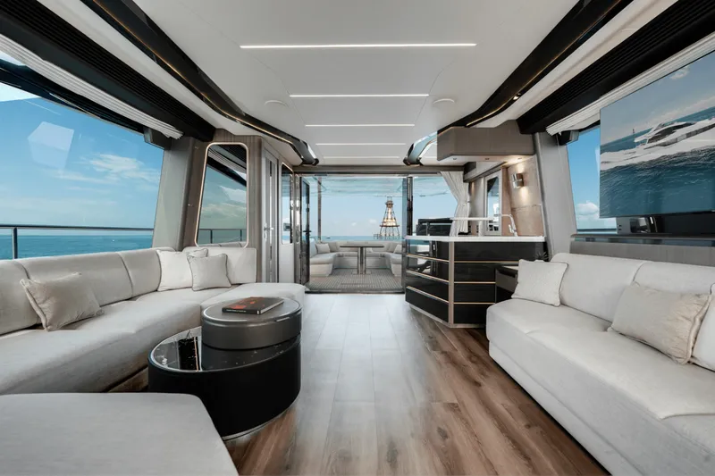 Slide: The Image of Galeon 800 FLY 2024 - 3898120