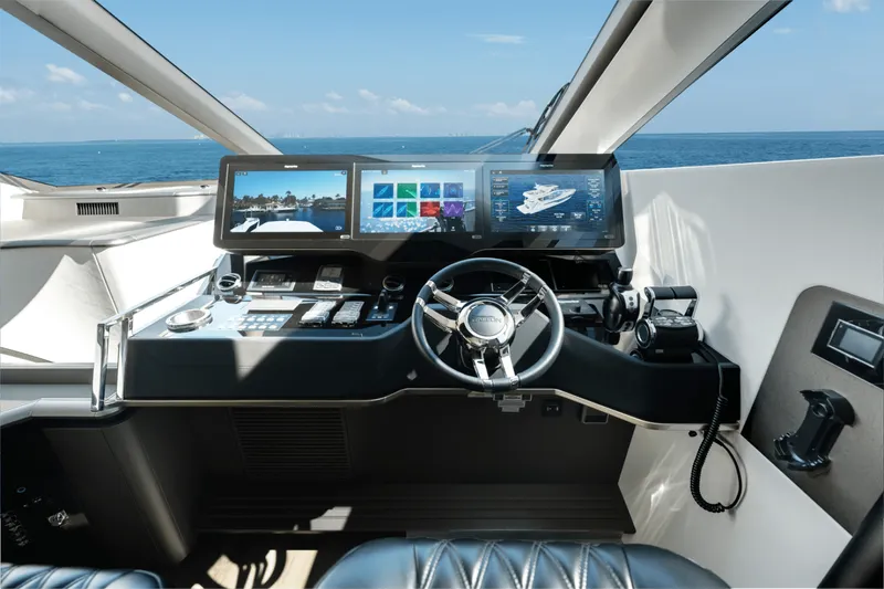 Slide: The Image of Galeon 800 FLY 2024 - 3898087
