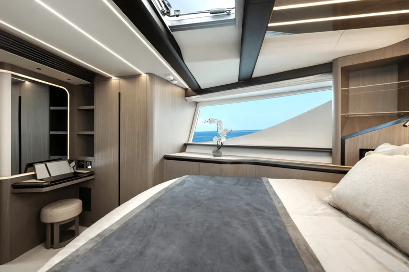 Slide: The Image of Galeon 800 FLY 2024 - 3898090