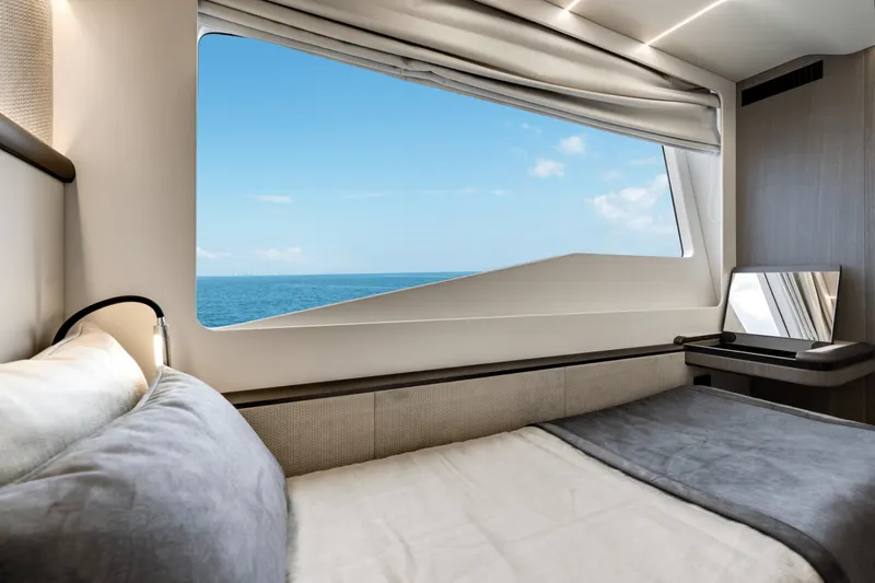 Slide: The Image of Galeon 800 FLY 2024 - 3898097