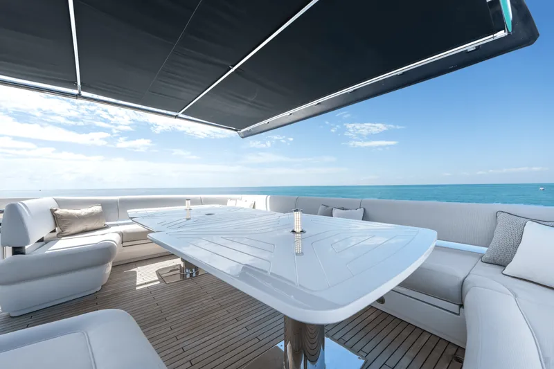 Slide: The Image of Galeon 800 FLY 2024 - 3898136