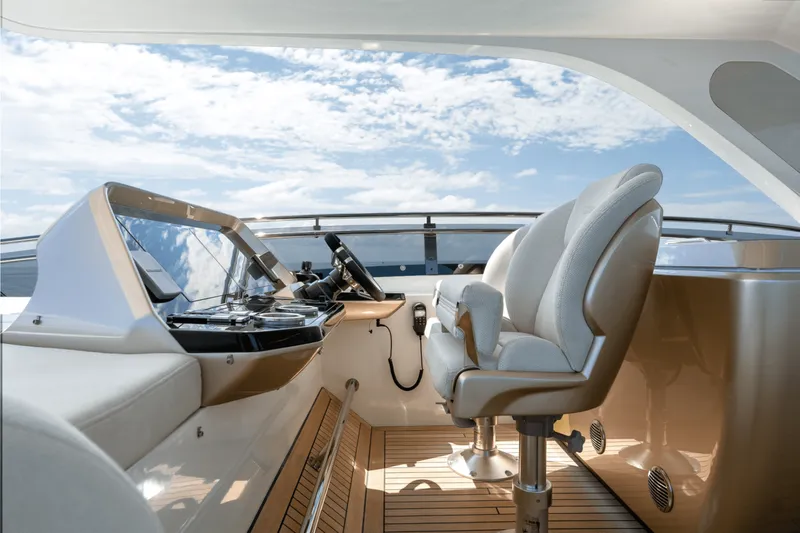 Slide: The Image of Galeon 800 FLY 2024 - 3898145