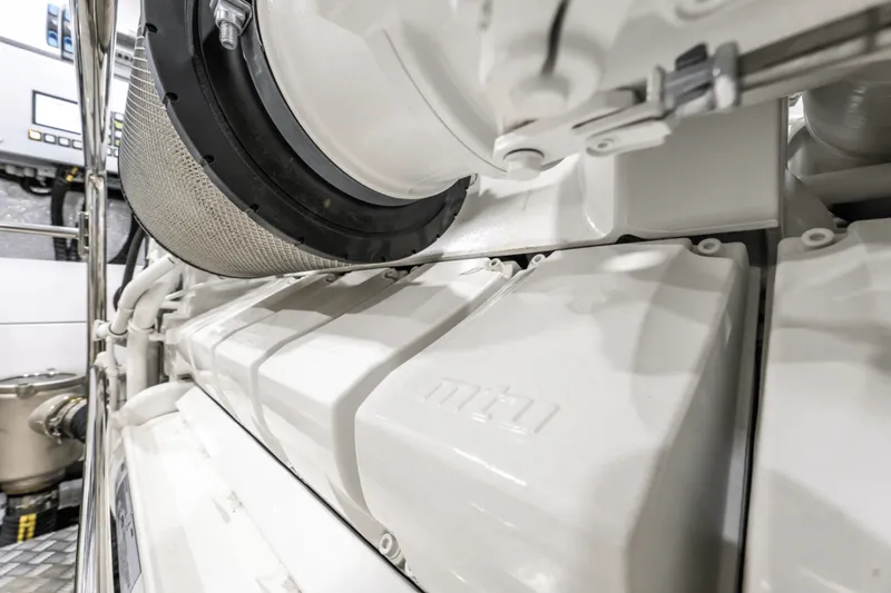 Slide: The Image of Galeon 800 FLY 2024 - 3898152