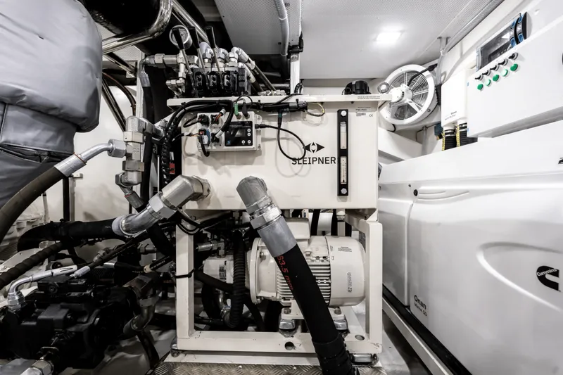 Slide: The Image of Galeon 800 FLY 2024 - 5427716