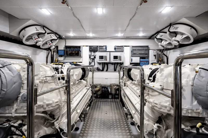 Slide: The Image of Galeon 800 FLY 2024 - 5427719