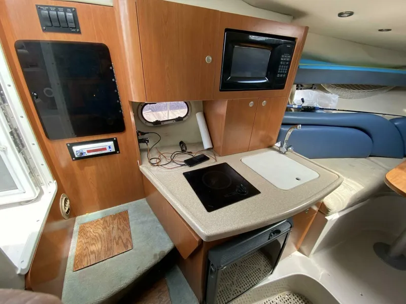 Slide: The Image of Four Winns 268 Vista 2002 - 3860231