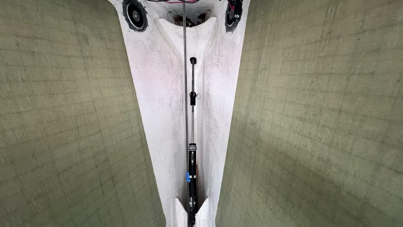 Slide: The Image of Hidraulic Forestay - 3864523