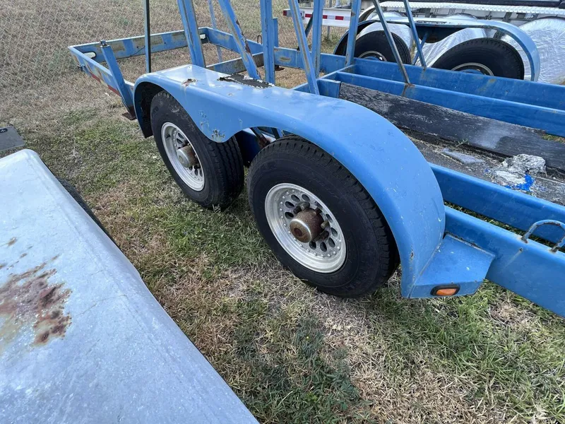 Slide: The Image of 1D35 TRAILER 5 - 3864576