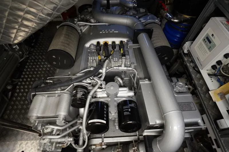 Slide: The Image of Pershing 70 2016 - 3867408