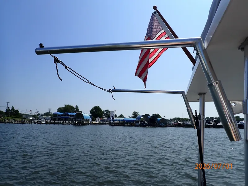 Slide: The Image of 35' Great Harbour tender davits - 6751306